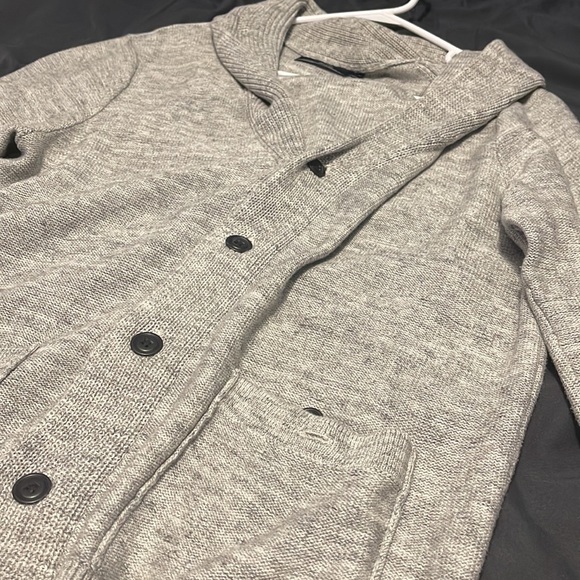 Amazing condition Grey J Crew Sweater - Picture 4 of 5